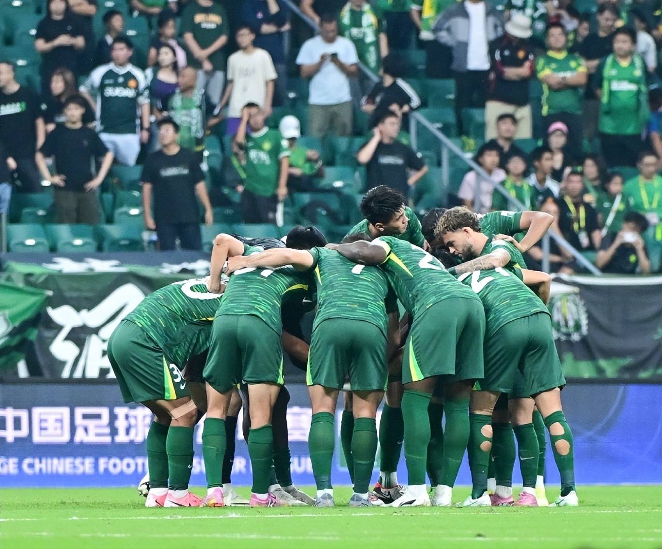 开云app -关键时刻体能课后，北京国安止住颓势备战CBA季后赛，压力陡增，身体对抗强度拉满 